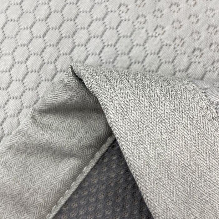 91家纺网 家纺一手货源 找家纺 瑞兴纺 2025新款高分子PE软凉席绣花款床单款 床单款-路易威-灰