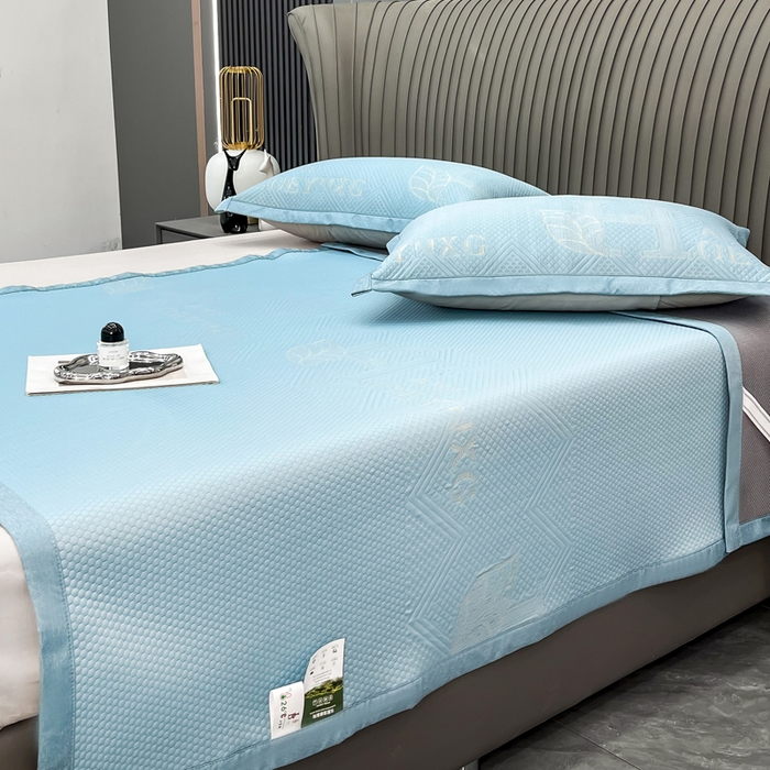 91家纺网 家纺一手货源 找家纺 瑞兴纺 2025新款高分子PE软凉席绣花款床单款 床单款-路易威-蓝