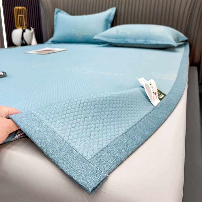 91家纺网 家纺一手货源 找家纺 瑞兴纺 2025新款高分子PE软凉席绣花款床单款 床单款-路易威-蓝