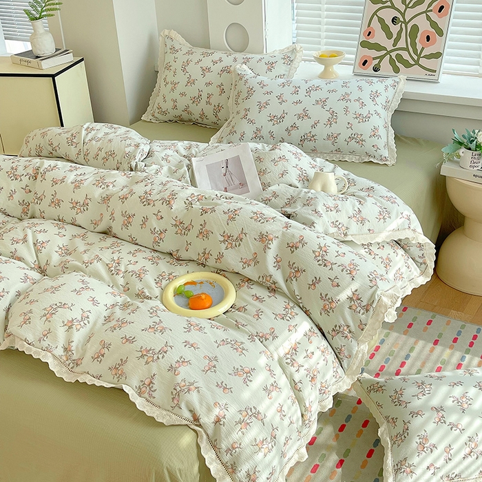 91家纺网 家纺一手货源 找家纺 雨彤家纺 2025新款A类高克重云感皱皱双层纱全棉镂空花边款法式四件套-床拍图 秋的果实