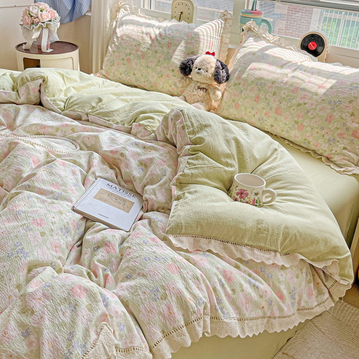 91家纺网 家纺一手货源 找家纺 仟网汇 2025新款云感皱皱双层纱全棉花边四件套 莱茵河畔