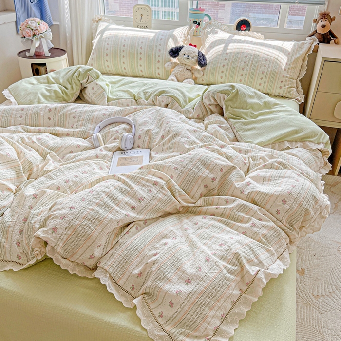 91家纺网 家纺一手货源 找家纺 仟网汇 2025新款云感皱皱双层纱全棉花边四件套 白茶-绿