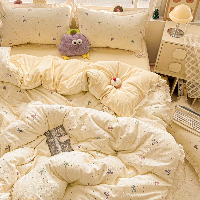 91家纺网 家纺一手货源 找家纺 仟网汇 2025新款云感皱皱双层纱全棉花边四件套 蜡笔画