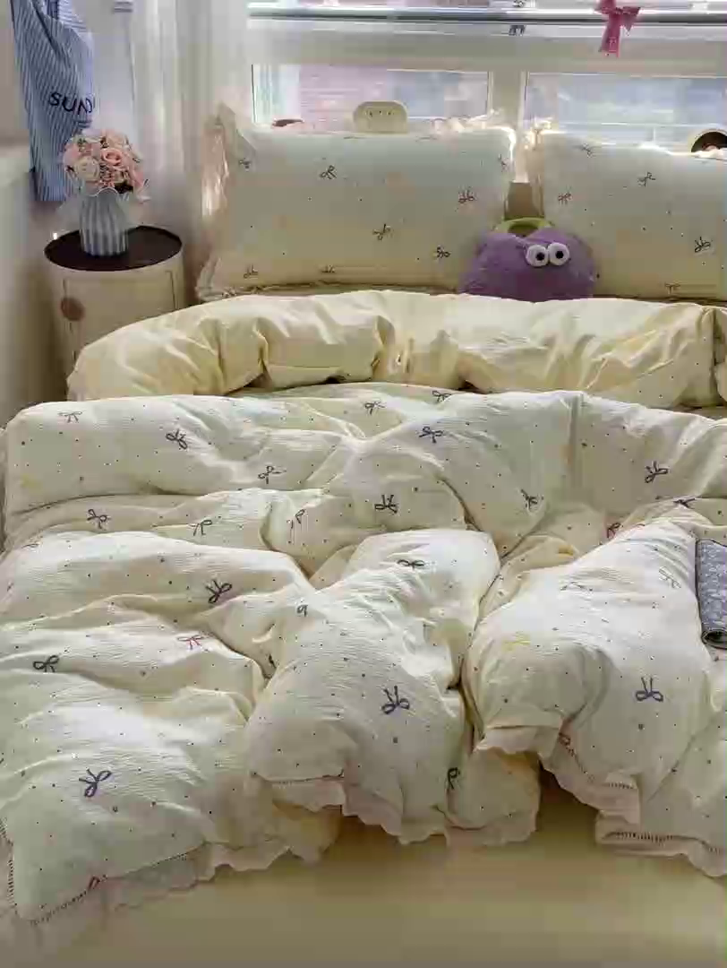 91家纺网 家纺一手货源 找家纺 仟网汇 2025新款云感皱皱双层纱全棉花边四件套 蜡笔画