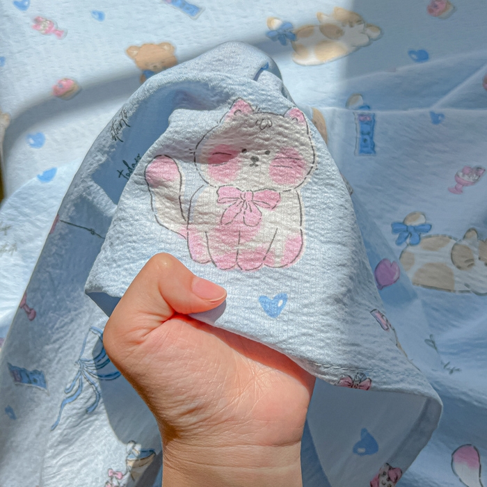 91家纺网 家纺一手货源 找家纺 罗亿家纺 2025新款云感双层纱碎花床单 小猫时光-蓝