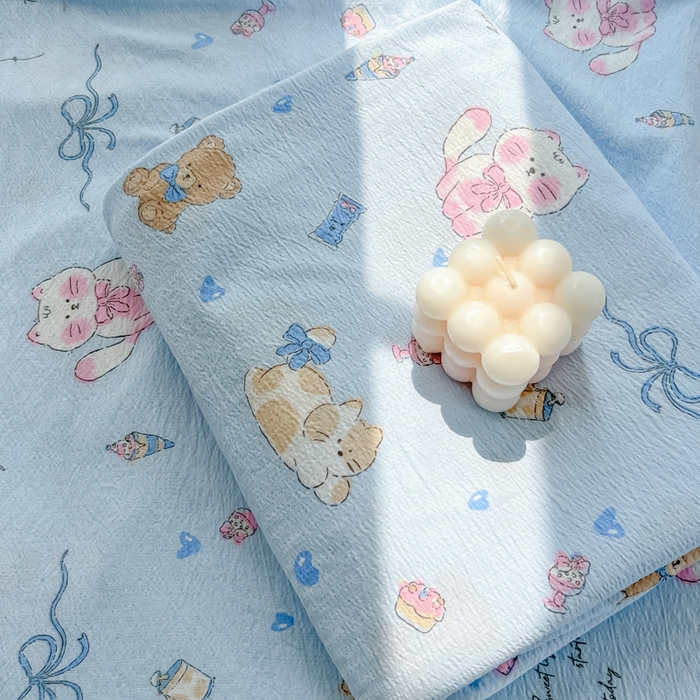 91家纺网 家纺一手货源 找家纺 罗亿家纺 2025新款云感双层纱碎花床单 小猫时光-蓝