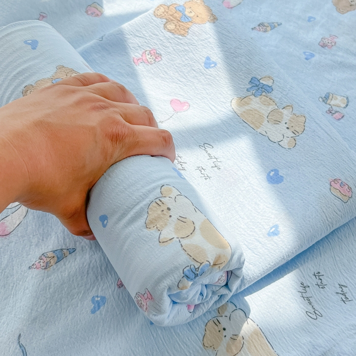 91家纺网 家纺一手货源 找家纺 罗亿家纺 2025新款云感双层纱碎花床单 小猫时光-蓝