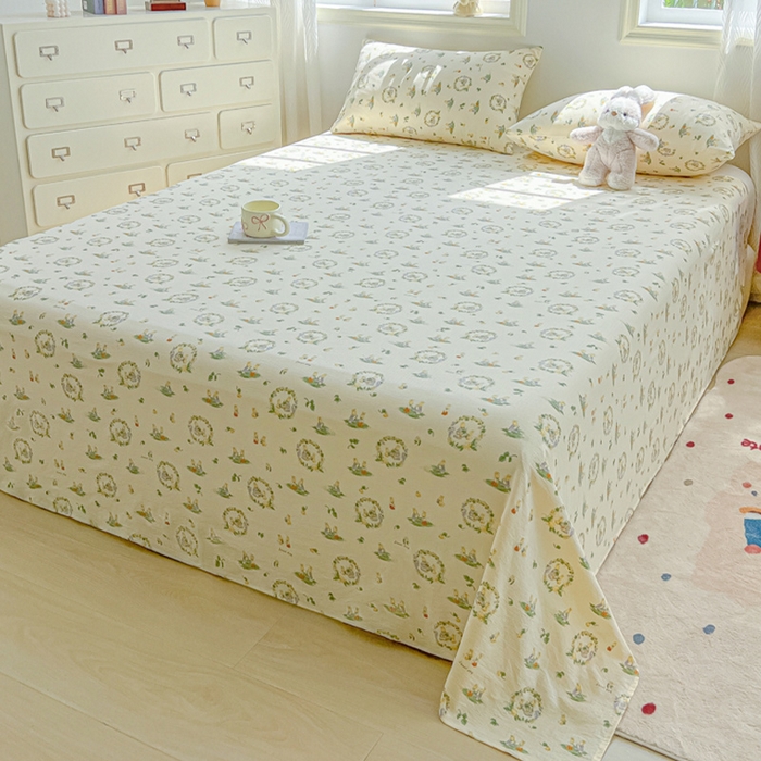 91家纺网 家纺一手货源 找家纺 罗亿家纺 2025新款云感双层纱碎花床单 兔子的欢喜