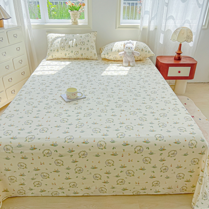 91家纺网 家纺一手货源 找家纺 罗亿家纺 2025新款云感双层纱碎花床单 兔子的欢喜