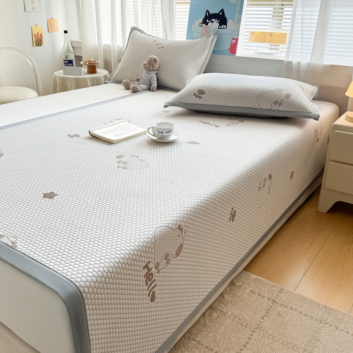 91家纺网 家纺一手货源 找家纺 水云缦 2025新款提花冰豆豆软席 卡皮巴拉-咖-条席款