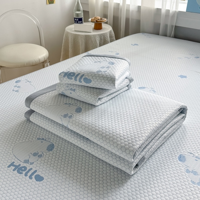 91家纺网 家纺一手货源 找家纺 水云缦 2025新款提花冰豆豆软席 卡皮巴拉-蓝-条席款