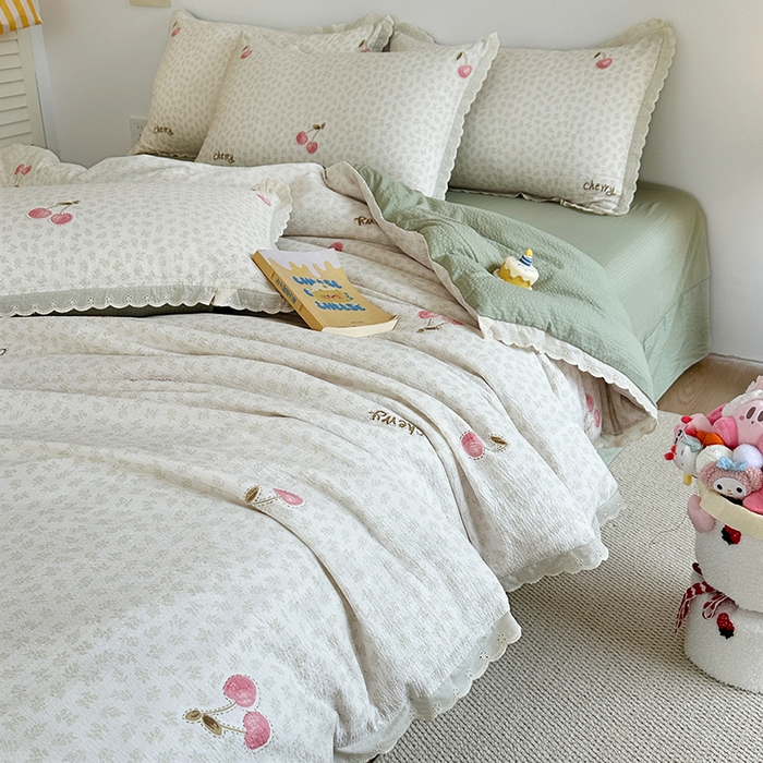 91家纺网 家纺一手货源 找家纺 斯卡诺家纺 2025新款纯棉花边双层纱四件套水洗棉四件套 逃之夭夭