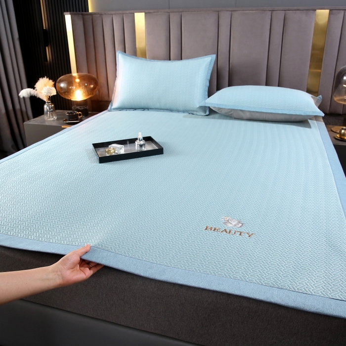 91家纺网 家纺一手货源 找家纺 青雅席业 2025新款纯色PE高分子凉席席子 宾利蓝