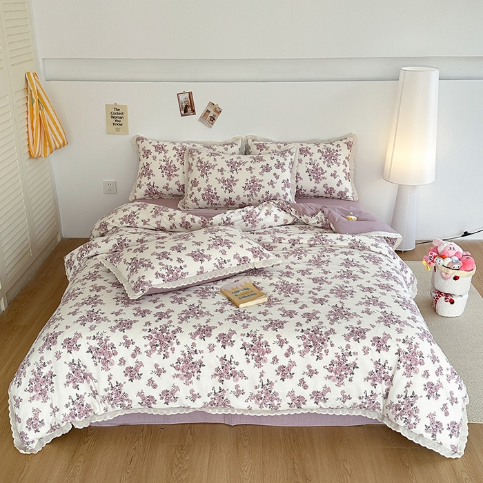 91家纺网 家纺一手货源 找家纺 斯卡诺家纺 2025新款纯棉花边双层纱夏被四件套水洗棉夏被四件套 紫风铃