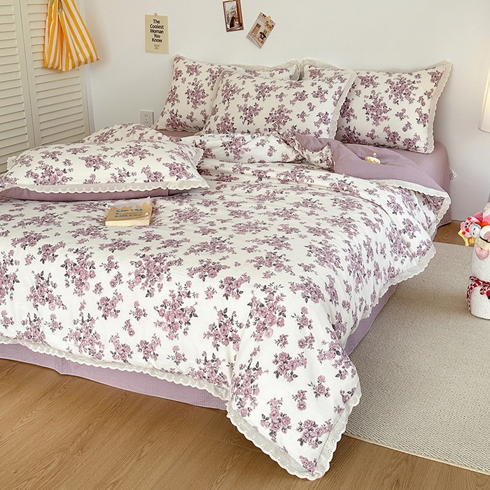 91家纺网 家纺一手货源 找家纺 斯卡诺家纺 2025新款纯棉花边双层纱夏被四件套水洗棉夏被四件套 紫风铃