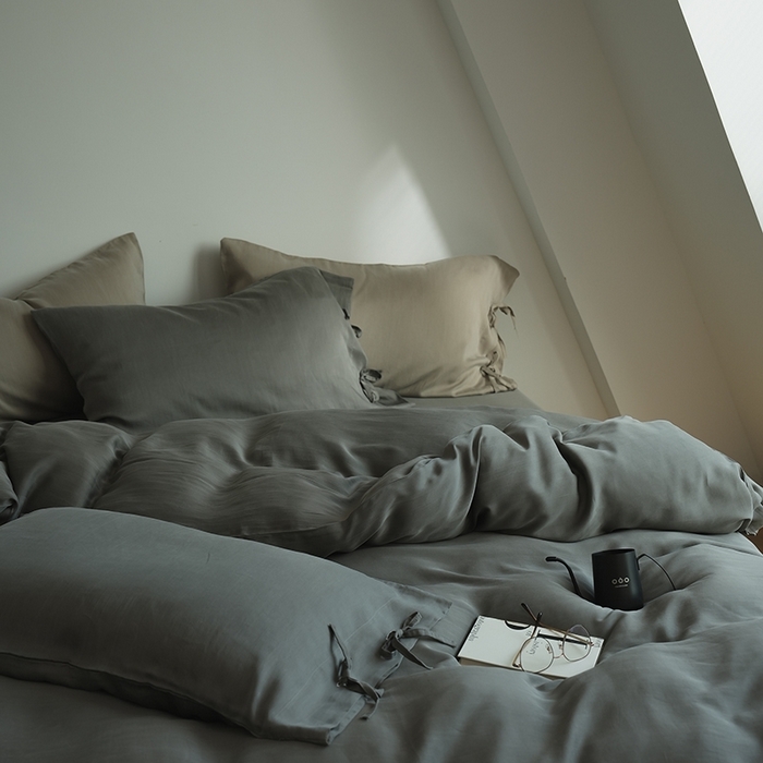 91家纺网 家纺一手货源 找家纺 简纯主义 2025春夏新款60S进口兰精天丝日系系绳四件套--山本 山本-黑暮