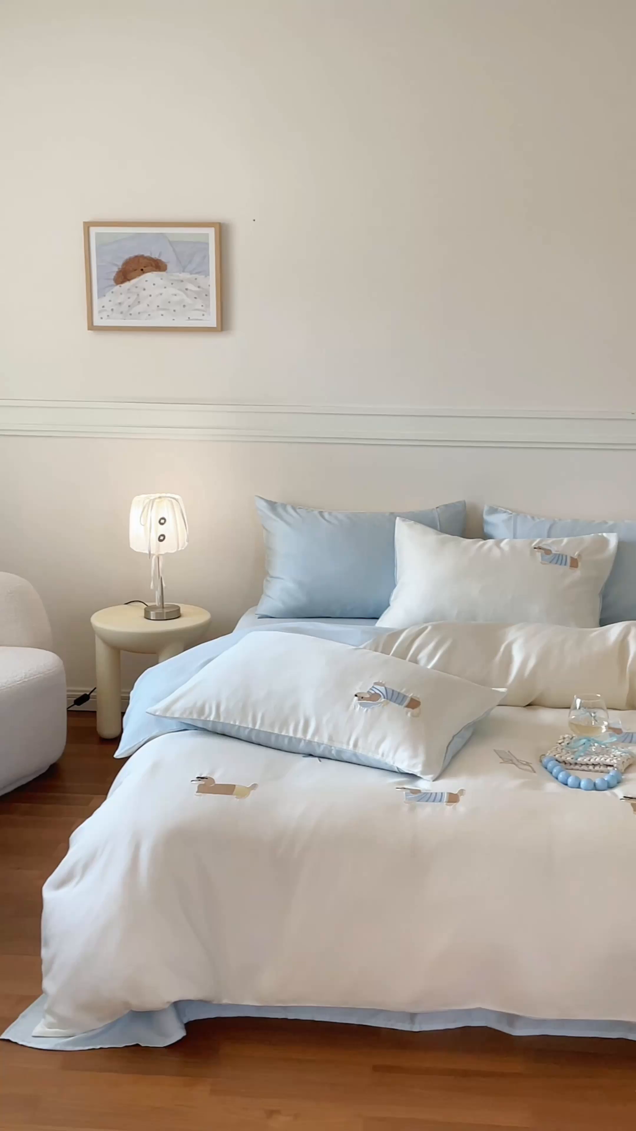 91家纺网 家纺一手货源 找家纺 圆岛家纺 2025新款60S萌宠系列四件套 度假小狗