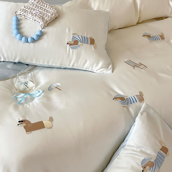 91家纺网 家纺一手货源 找家纺 圆岛家纺 2025新款60S萌宠系列四件套 度假小狗