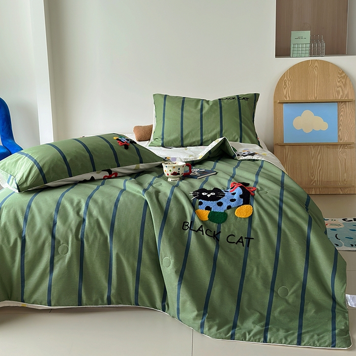 91家纺网 家纺一手货源 找家纺 怡家居 2025新款全棉印加绣夏被夏凉被空调被四件套 呆萌小猫