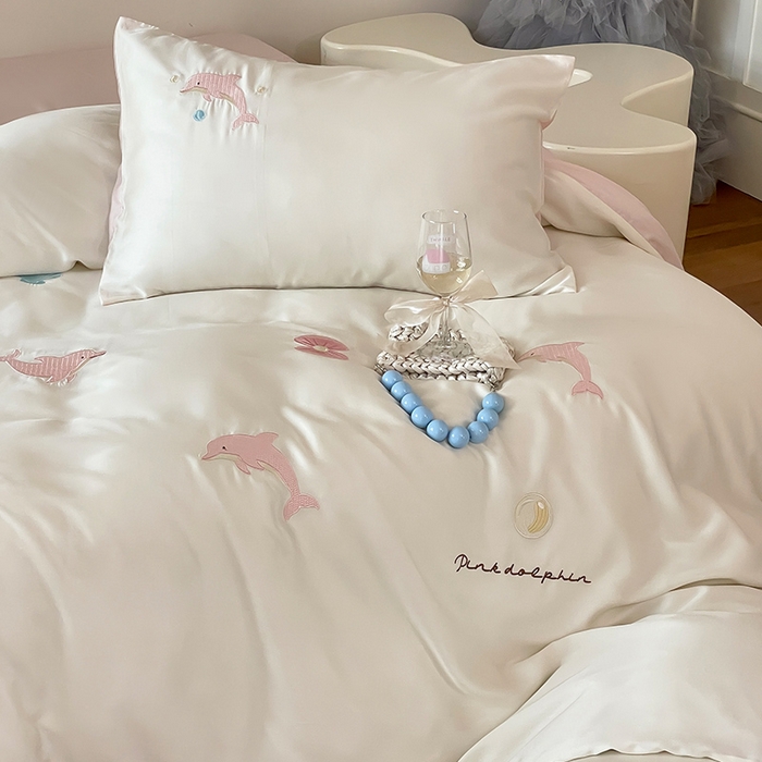 91家纺网 家纺一手货源 找家纺 圆岛家纺 2025新款60S萌宠系列四件套 海豚湾