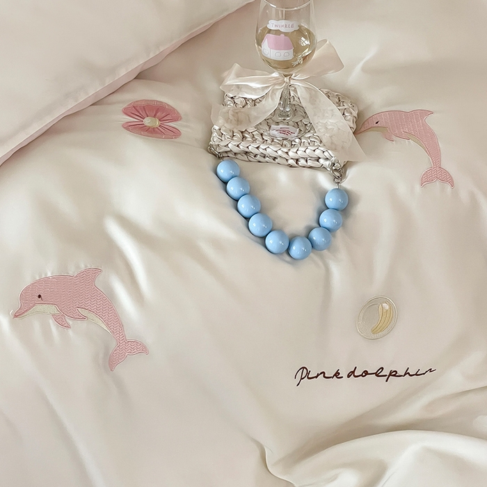 91家纺网 家纺一手货源 找家纺 圆岛家纺 2025新款60S萌宠系列四件套 海豚湾