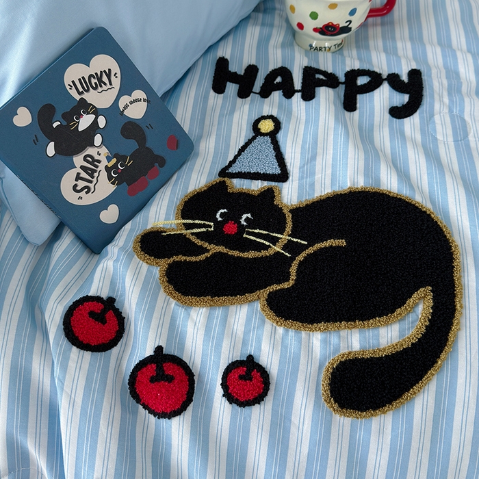 91家纺网 家纺一手货源 找家纺 怡家居 2025新款全棉印加绣夏被夏凉被空调被四件套 快乐黑猫