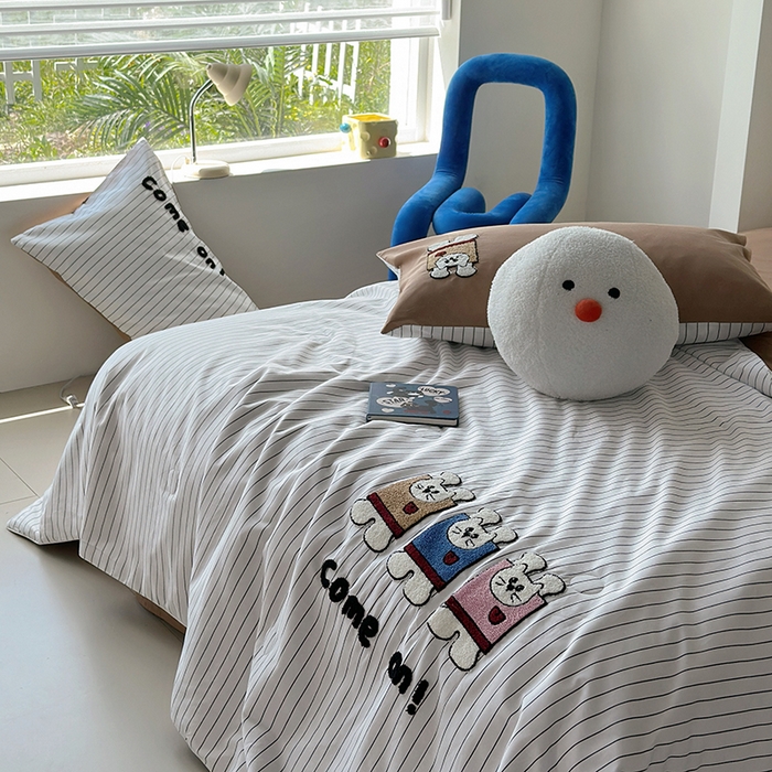 91家纺网 家纺一手货源 找家纺 怡家居 2025新款全棉印加绣夏被夏凉被空调被四件套 举手兔咖