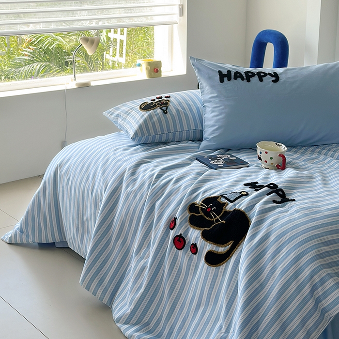 91家纺网 家纺一手货源 找家纺 怡家居 2025新款全棉印加绣夏被夏凉被空调被四件套 快乐黑猫