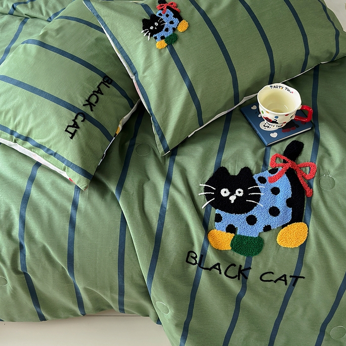 91家纺网 家纺一手货源 找家纺 怡家居 2025新款全棉印加绣夏被夏凉被空调被四件套 呆萌小猫