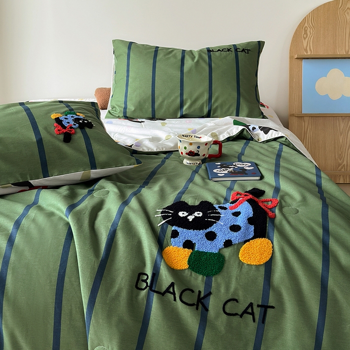 91家纺网 家纺一手货源 找家纺 怡家居 2025新款全棉印加绣夏被夏凉被空调被四件套 呆萌小猫