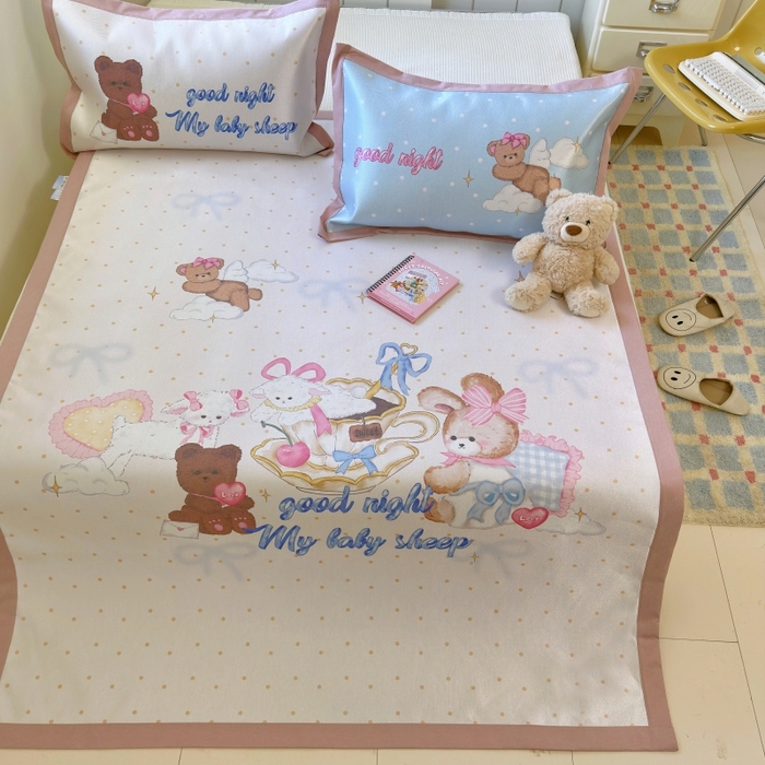 91家纺网 家纺一手货源 找家纺 澳萝拉 2025新款亲肤舒适凉席包边款冰藤席凉席席子 晚安熊