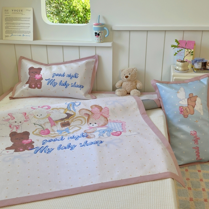 91家纺网 家纺一手货源 找家纺 澳萝拉 2025新款亲肤舒适凉席包边款冰藤席凉席席子 晚安熊