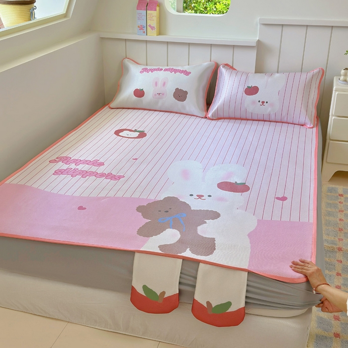 91家纺网 家纺一手货源 找家纺 澳萝拉 2025新款亲肤舒适异形冰藤席凉席席子-数码印花系列 棉花糖兔兔(床笠款）