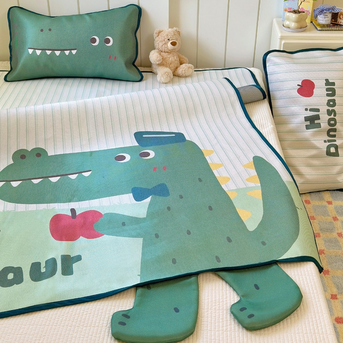 91家纺网 家纺一手货源 找家纺 澳萝拉 2025新款亲肤舒适异形冰藤席凉席席子-数码印花系列 萌萌龙龙(床席款）