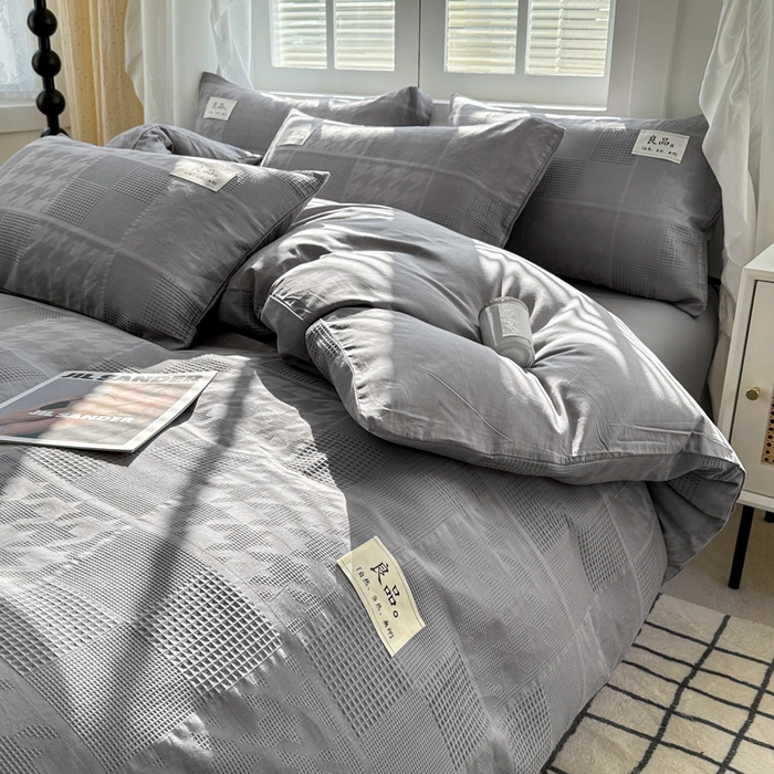 91家纺网 家纺一手货源 找家纺 眠博士 2025新款60支高密全棉提花华夫格麦穗款四件套 华夫格-方格灰