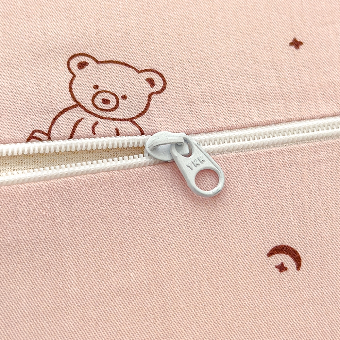 91家纺网 家纺一手货源 找家纺 良佐生活 2025新款高支高密全棉乳胶枕套 粉小熊