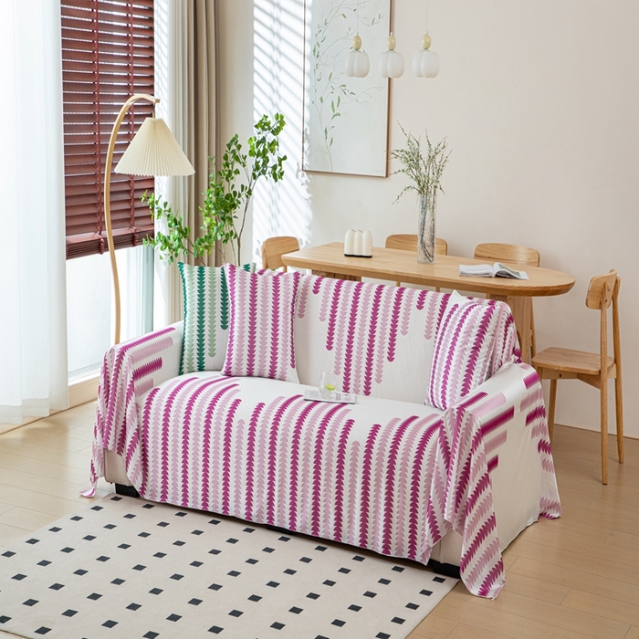 91家纺网 家纺一手货源 找家纺 沐沐家纺 2026新款冰丝印花茂林修竹拱门沙发巾 冰丝茂林修竹沙发巾-玫红色