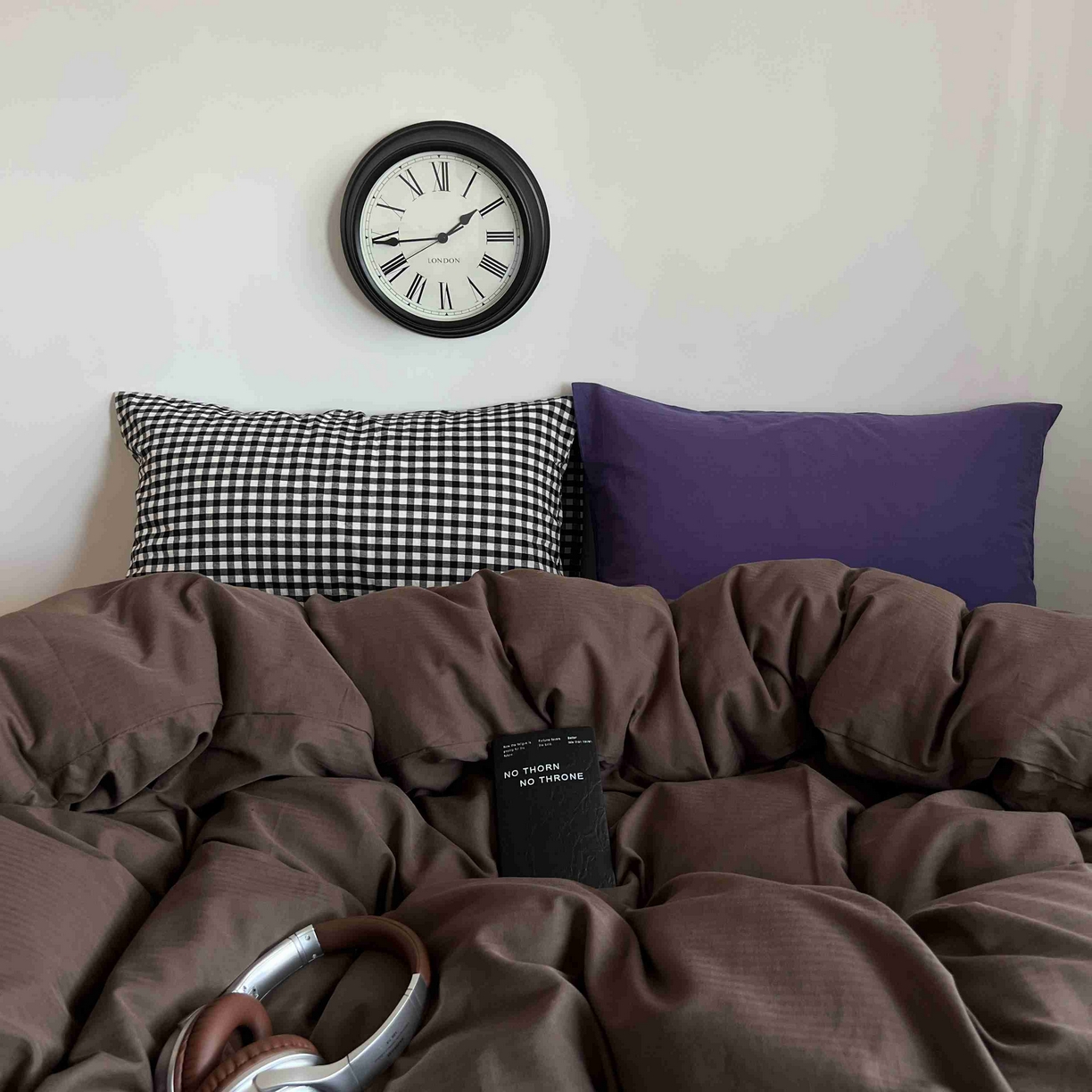 91家纺网 家纺一手货源 找家纺 蜜宿 2025新款全棉人字纹四件套-椰椰紫萝 椰椰紫萝（黑小格混搭紫萝）