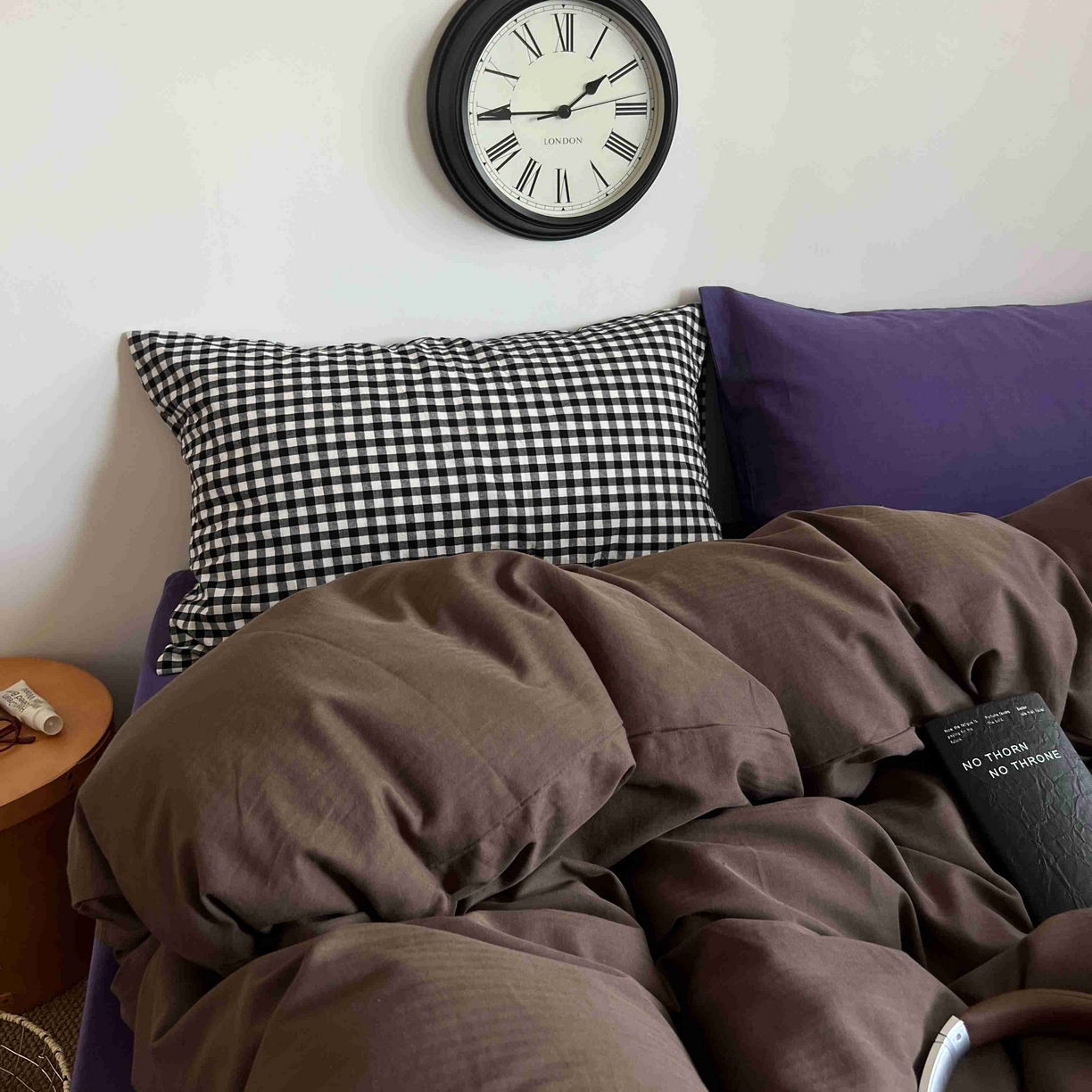 91家纺网 家纺一手货源 找家纺 蜜宿 2025新款全棉人字纹四件套-椰椰紫萝 椰椰紫萝（黑小格混搭紫萝）