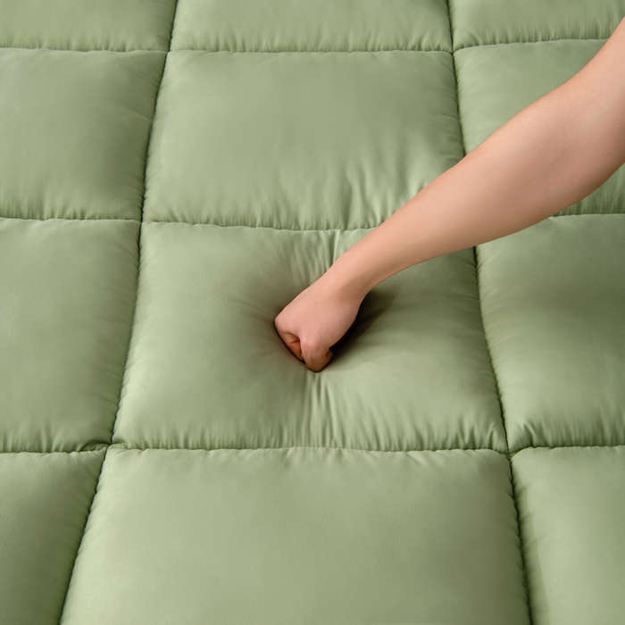 91家纺网 家纺一手货源 找家纺 瑶瑶家居2025年新款加厚羽丝绒大豆床垫（不零售，其他规格一包起定）