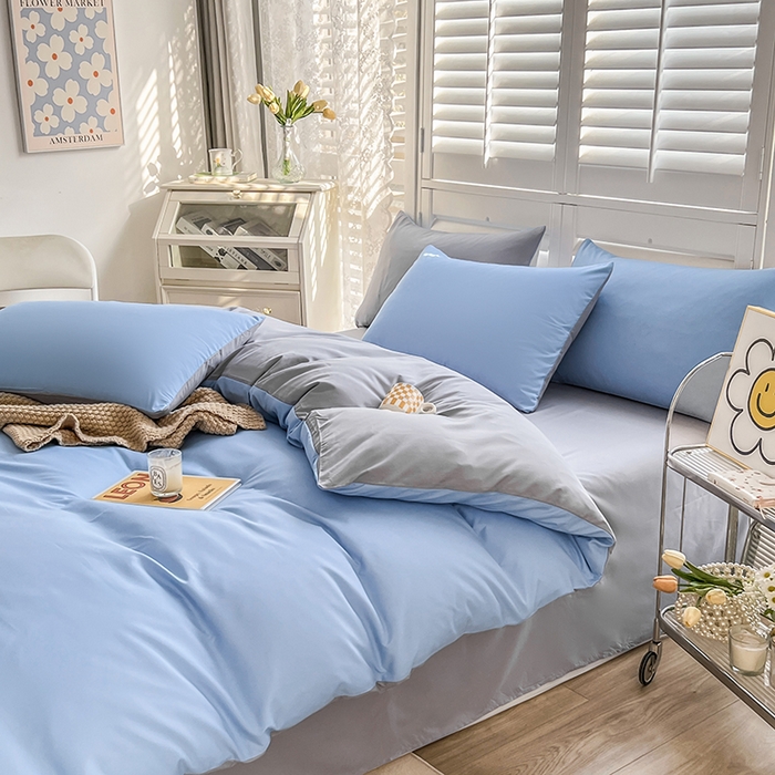 91家纺网 家纺一手货源 找家纺 啊雅家居 2025新款学生宿舍双拼磨毛被套床单床笠单品三件套四件套 天空兰加浅灰