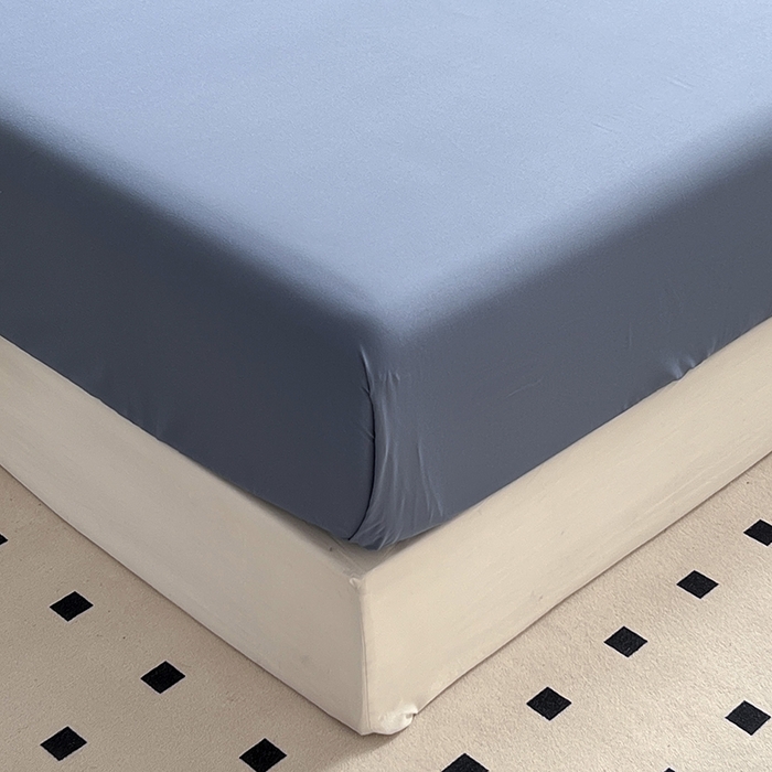 91家纺网 家纺一手货源 找家纺 啊雅家居 2025新款学生宿舍双拼磨毛被套床单床笠单品三件套四件套 克莱因蓝加浅蓝灰