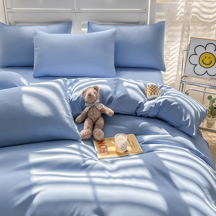 91家纺网 家纺一手货源 找家纺 啊雅家居 2025新款学生宿舍双拼磨毛被套床单床笠单品三件套四件套 天空兰