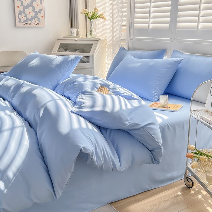 91家纺网 家纺一手货源 找家纺 啊雅家居 2025新款学生宿舍双拼磨毛被套床单床笠单品三件套四件套 天空兰