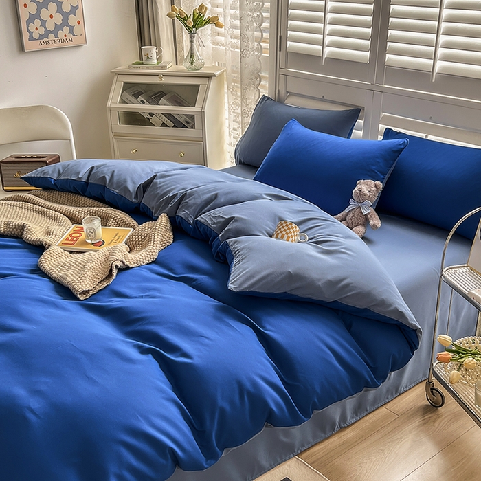 91家纺网 家纺一手货源 找家纺 啊雅家居 2025新款学生宿舍双拼磨毛被套床单床笠单品三件套四件套 克莱因蓝加浅蓝灰