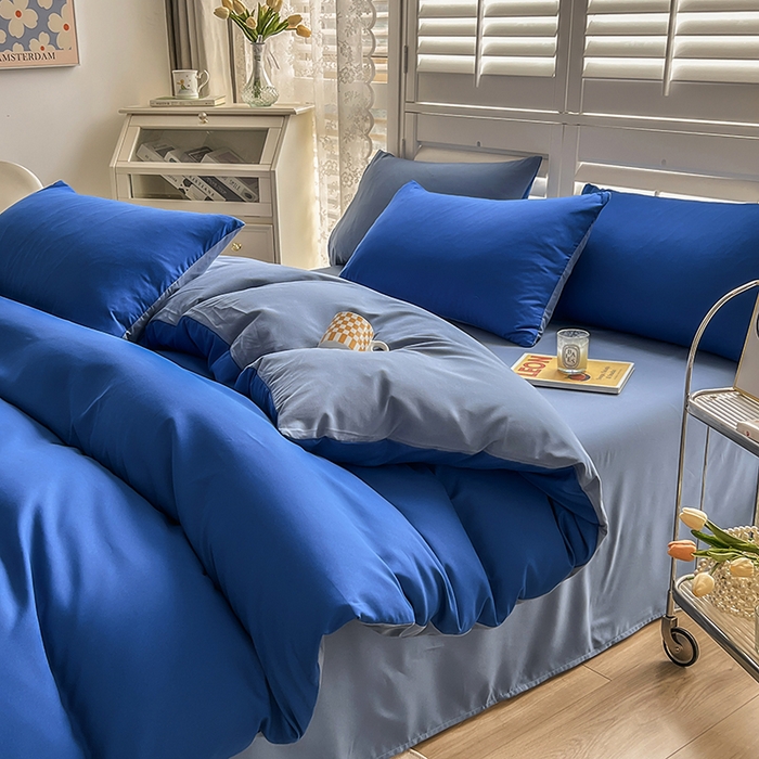 91家纺网 家纺一手货源 找家纺 啊雅家居 2025新款学生宿舍双拼磨毛被套床单床笠单品三件套四件套 克莱因蓝加浅蓝灰