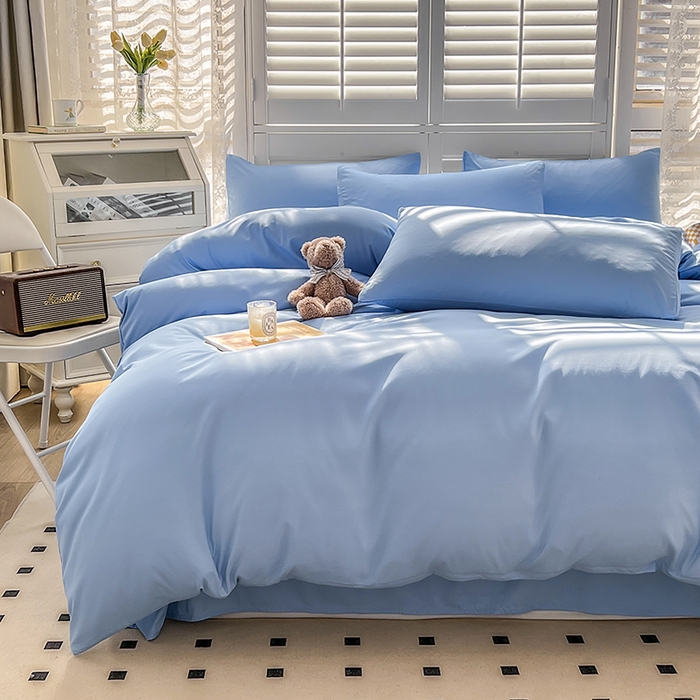 91家纺网 家纺一手货源 找家纺 啊雅家居 2025新款学生宿舍双拼磨毛被套床单床笠单品三件套四件套 天空兰