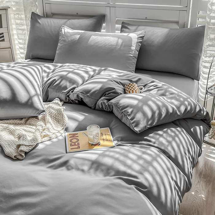 91家纺网 家纺一手货源 找家纺 啊雅家居 2025新款学生宿舍双拼磨毛被套床单床笠单品三件套四件套 浅灰