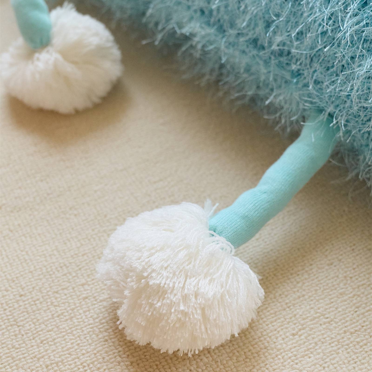 91家纺网 家纺一手货源 找家纺 （总）暖绵绵家纺 2025新款枕头枕芯-蓝焰 45*45cm【最低零售价：98元】