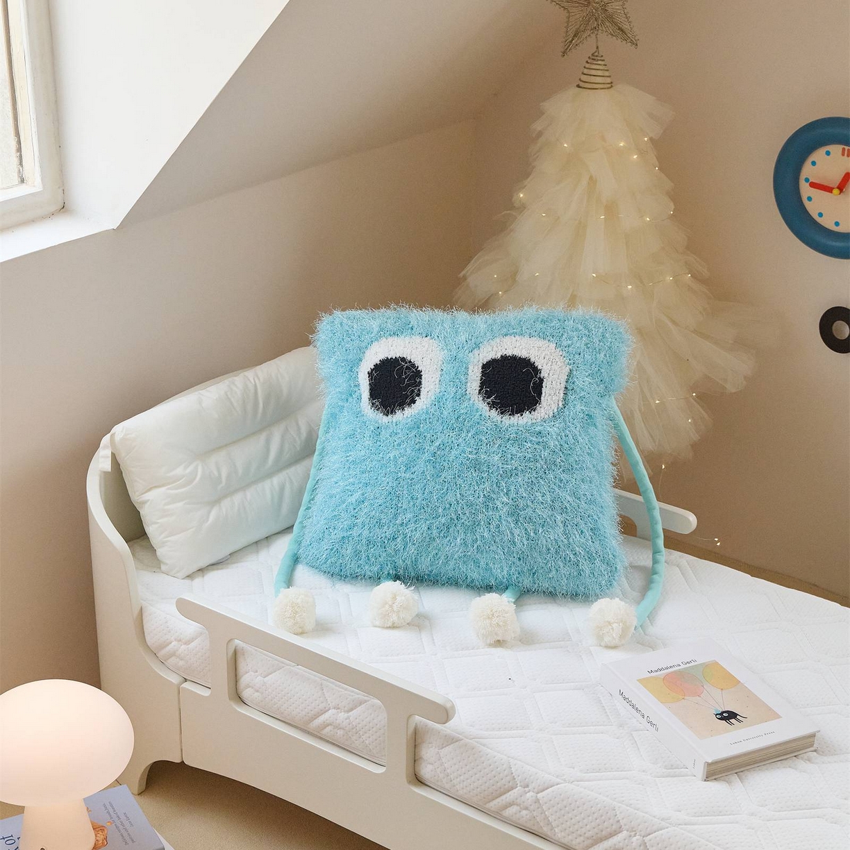 91家纺网 家纺一手货源 找家纺 （总）暖绵绵家纺 2025新款枕头枕芯-蓝焰 45*45cm【最低零售价：98元】